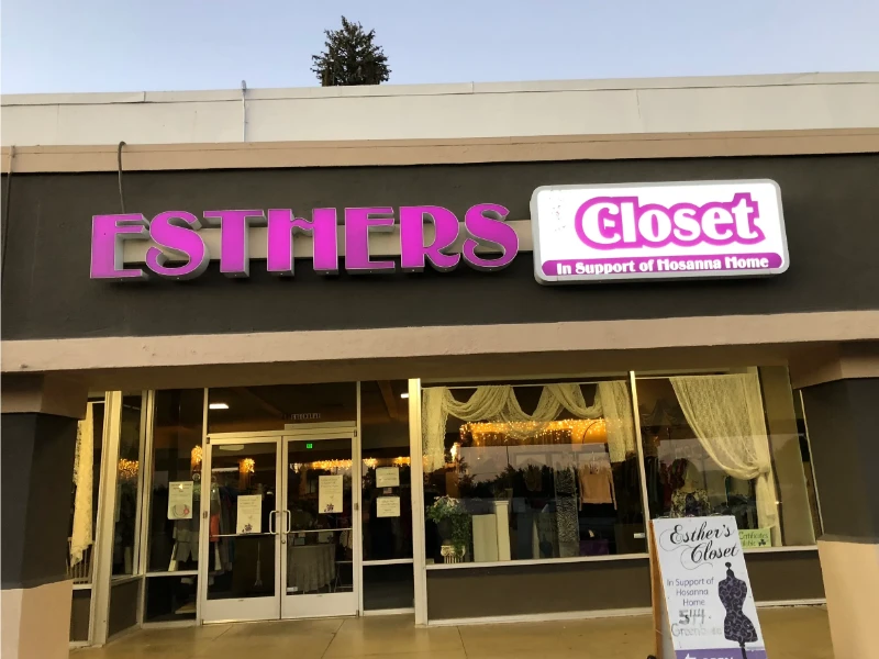Esther's Closet Storefront