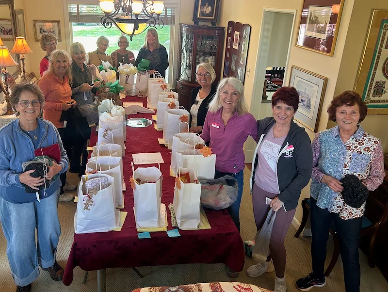 Packing Thankful Bags