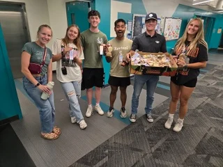IVCF Students give away cookies
